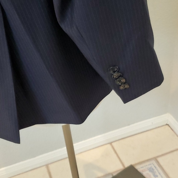 Ted Baker London Endurance Navy Blue Pinstripe Suit 40R/33R - Picture 3 of 7